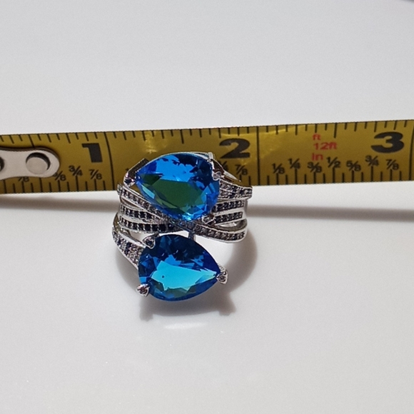 Aquamarine and White Topaz Bypass Ring - Picture 7 of 10